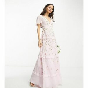 ASOS DESIGN Petite - Bridesmaid - Verziertes Maxi-Brautjungfernkleid in Hellrosa mit Flatterärmeln