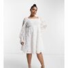 Pieces Curve - Bride To Be - Exklusives Mini-Brautkleid aus weißer Spitze mit Skater-Schnitt und eckigem Ausschnitt