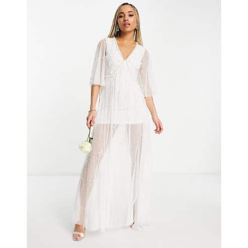 Starlet - Bridal - Maxi-Brautkleid in Elfenbein mit Kimono-Cape-Ärmeln und All-over-Paillettenbesatz-Weiß