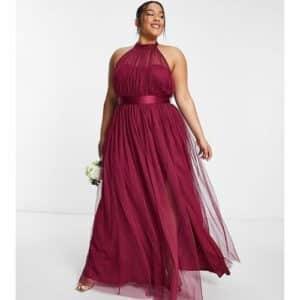 Anaya With Love Plus - Bridesmaid - Brautjungfernkleid in Pflaumenrot mit Neckholder-Träger - RED